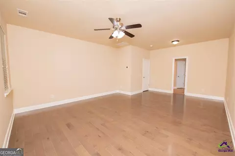 Living - 212 Chrisopher Luke Cir, Perry, GA 31069 photo 7 of 7