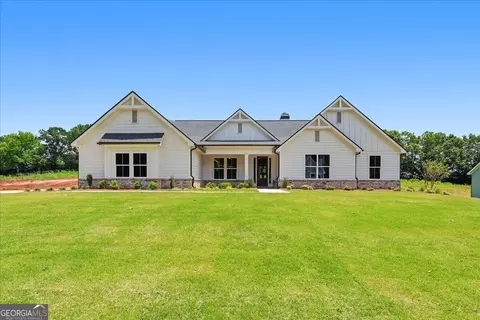 131 Maney Dr, Statham, GA 30666