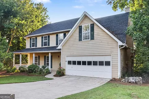 2042 Fox Hound Way, Lawrenceville, GA 30043
