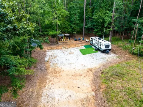 2261 Island Creek Dr, Sparta, GA 31087