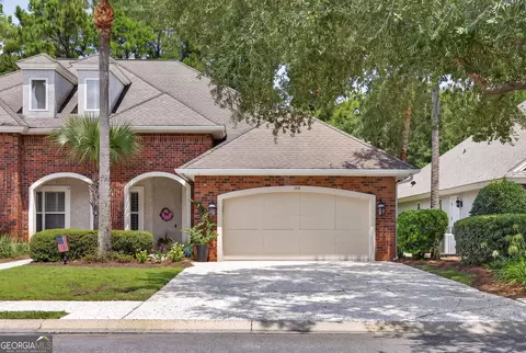 144 Fox Run Dr, Brunswick, GA 31525