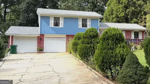 4514 King Lear Dr, Stone Mountain, GA 30083