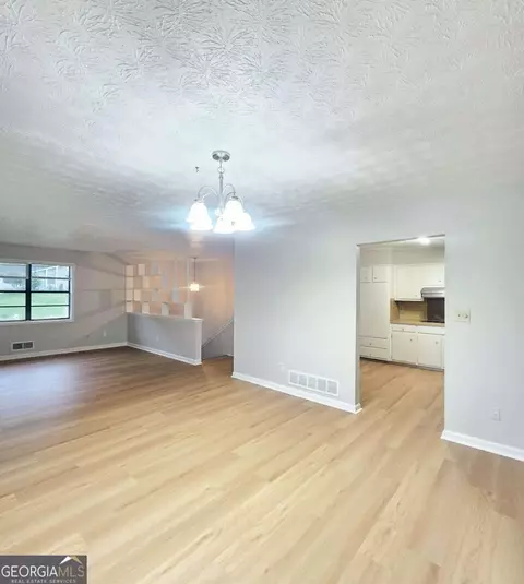 Living - 2633 Seneca Trl, Duluth, GA 30096 photo 3 of 5