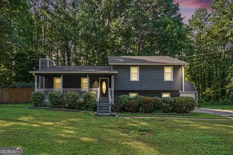 167 Hardy Cir, Dallas, GA 30157
