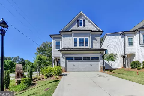 3240 Herald Dr, Scottdale, GA 30079