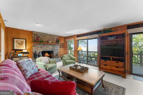 Living - 234 Saddleback Cir, Dillard, GA 30537 photo 1 of 2