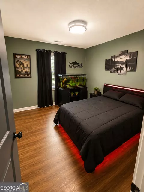 Bedroom - 279 Stane Brook Ct, Jackson, GA 30233 photo 2 of 4