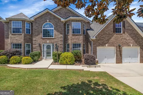 712 Walton Dr, Mcdonough, GA 30253