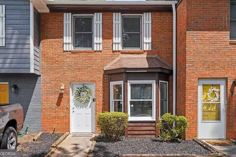 637 Hunting Creek Ln SE, Conyers, GA 30013