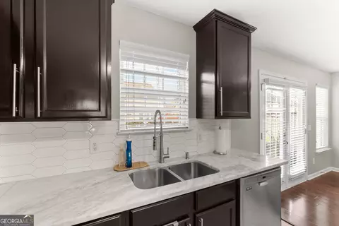 Kitchen - 502 Timberwind Dr, Byron, GA 31008 photo 5 of 7