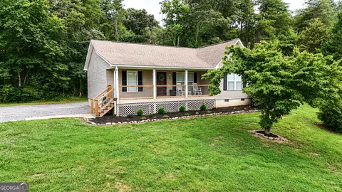 39 E Point Dr, Dahlonega, GA 30533