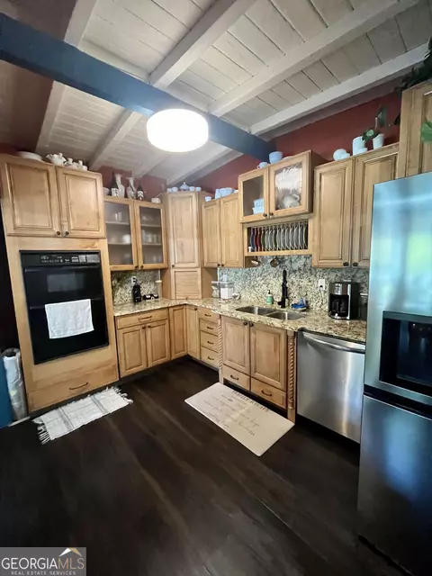 Kitchen - 3015 12 Old West Point Rd, Lagrange, GA 30240 photo 2 of 3