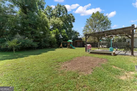 Exterior - 204 Dennard Dr, Perry, GA 31069 photo 5 of 5
