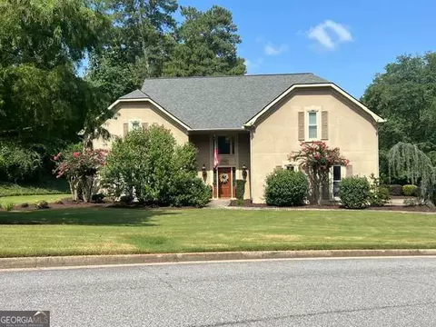 12080 Magnolia Crescent Dr, Roswell, GA 30075