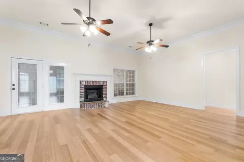 Living - 3003 Hackberry Ter, Bonaire, GA 31005 photo 1 of 5