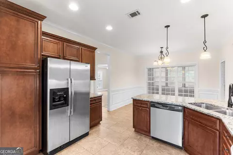 Kitchen - 3003 Hackberry Ter, Bonaire, GA 31005 photo 7 of 8