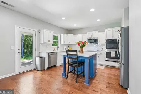 Kitchen - 512 Clinton Dr, Temple, GA 30179 photo 1 of 4