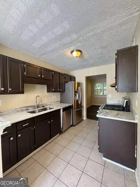 Kitchen - 7237 Crestside Dr, Austell, GA 30168 photo 1 of 3