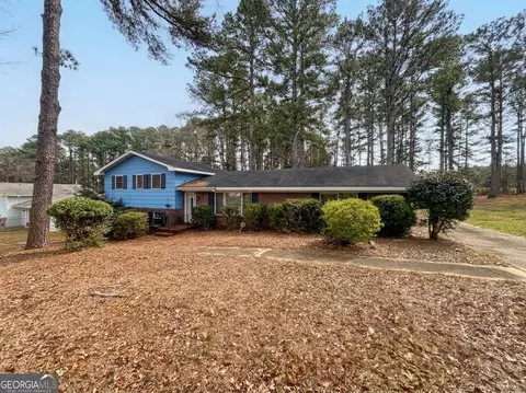 279 Timberland Trl, Riverdale, GA 30274