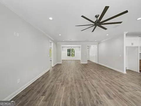 Living - 2300 Thomas St, Adel, GA 31620 photo 1 of 5