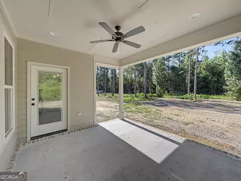 Exterior - 2300 Thomas St, Adel, GA 31620 photo 3 of 4
