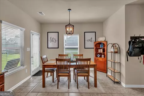 Dining - 200 Amelia Dr, Byron, GA 31008 photo 1 of 1