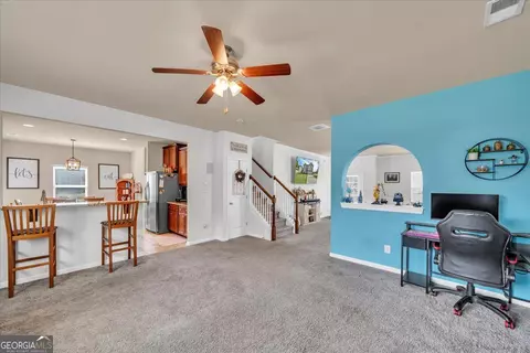 Entry Way - 200 Amelia Dr, Byron, GA 31008 photo 2 of 8
