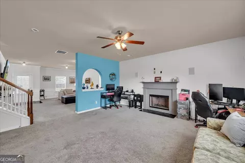 Living - 200 Amelia Dr, Byron, GA 31008 photo 1 of 2