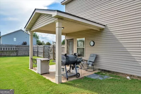 Exterior - 200 Amelia Dr, Byron, GA 31008 photo 2 of 2
