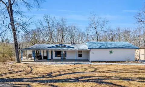 824 Fairview Farm Cir, Lavonia, GA 30553