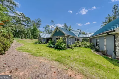Exterior - 40 Red Oak Cir, Buchanan, GA 30113 photo 6 of 9