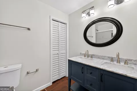 Bath - 111 Indian Bend Dr, Lagrange, GA 30240 photo 1 of 2