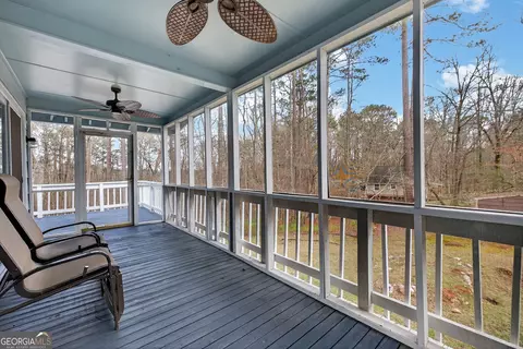 Exterior - 111 Indian Bend Dr, Lagrange, GA 30240 photo 3 of 5