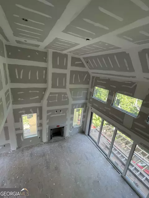 Living - 4075 Haven Ter, Milton, GA 30004 photo 2 of 3