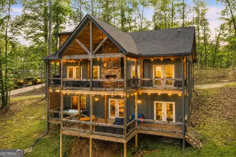 518 Mango Ln, Ellijay, GA 30540