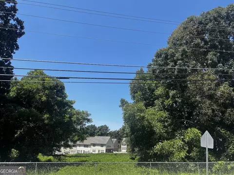 1052 Level Creek Rd, Sugar Hill, GA 30518 photo 3