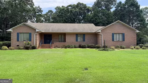 145 Brown St, Hartwell, GA 30643