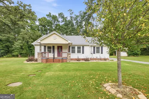 38 Nelson St, Silver Creek, GA 30173