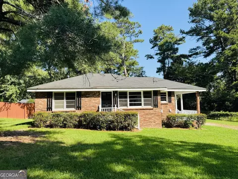 246 Bruce St, Loganville, GA 30052