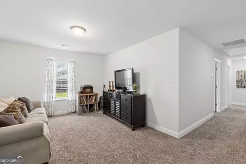 Entry Way - 618 Bledsoe Dr, Guyton, GA 31312 photo 6 of 8