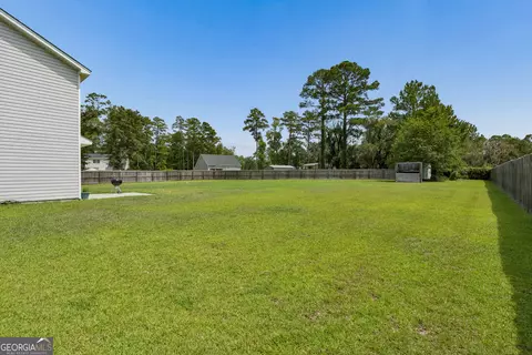 Exterior - 618 Bledsoe Dr, Guyton, GA 31312 photo 5 of 8