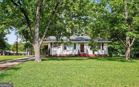 309 Cherokee Cir, Griffin, GA 30224