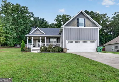 212 Burnt Hickory Ln SE, Calhoun, GA 30701