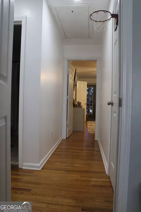 Entry Way - 1145 Jackson Lake Rd, Jackson, GA 30233 photo 8 of 10