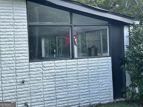 Exterior - 203 Pineview Dr, Warner Robins, GA 31088 photo 5 of 9