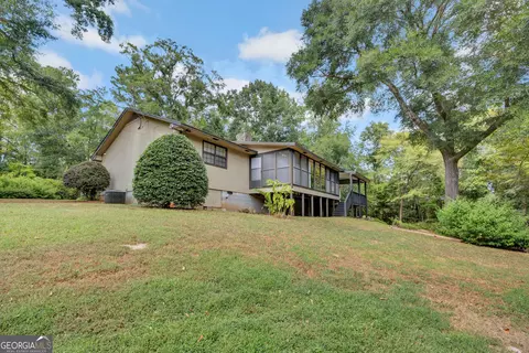 Exterior - 435 Miller Rd, Covington, GA 30014 photo 9 of 12