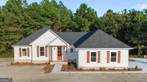 288 Caleb Cir, Jesup, GA 31545