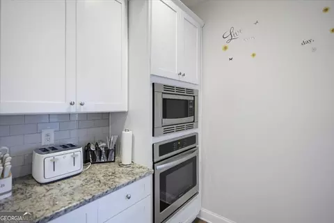 Kitchen - 10 Paladin Dr, Covington, GA 30016 photo 4 of 4