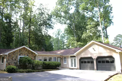 2996 Jodeco Dr, Jonesboro, GA 30236