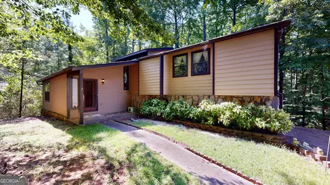 6562 Oakwood Dr, Douglasville, GA 30135
